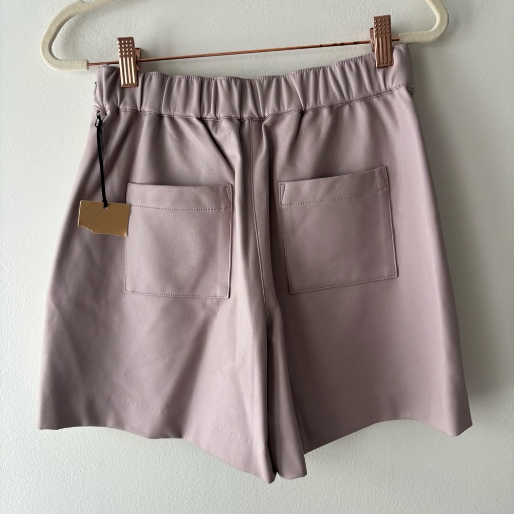 Halogen High Waist‎ Faux Leather Shorts Tan Shorts Sz XS - Picture 4 of 6